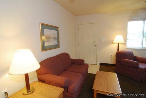 Affordable Suites Salisbury Δωμάτιο φωτογραφία