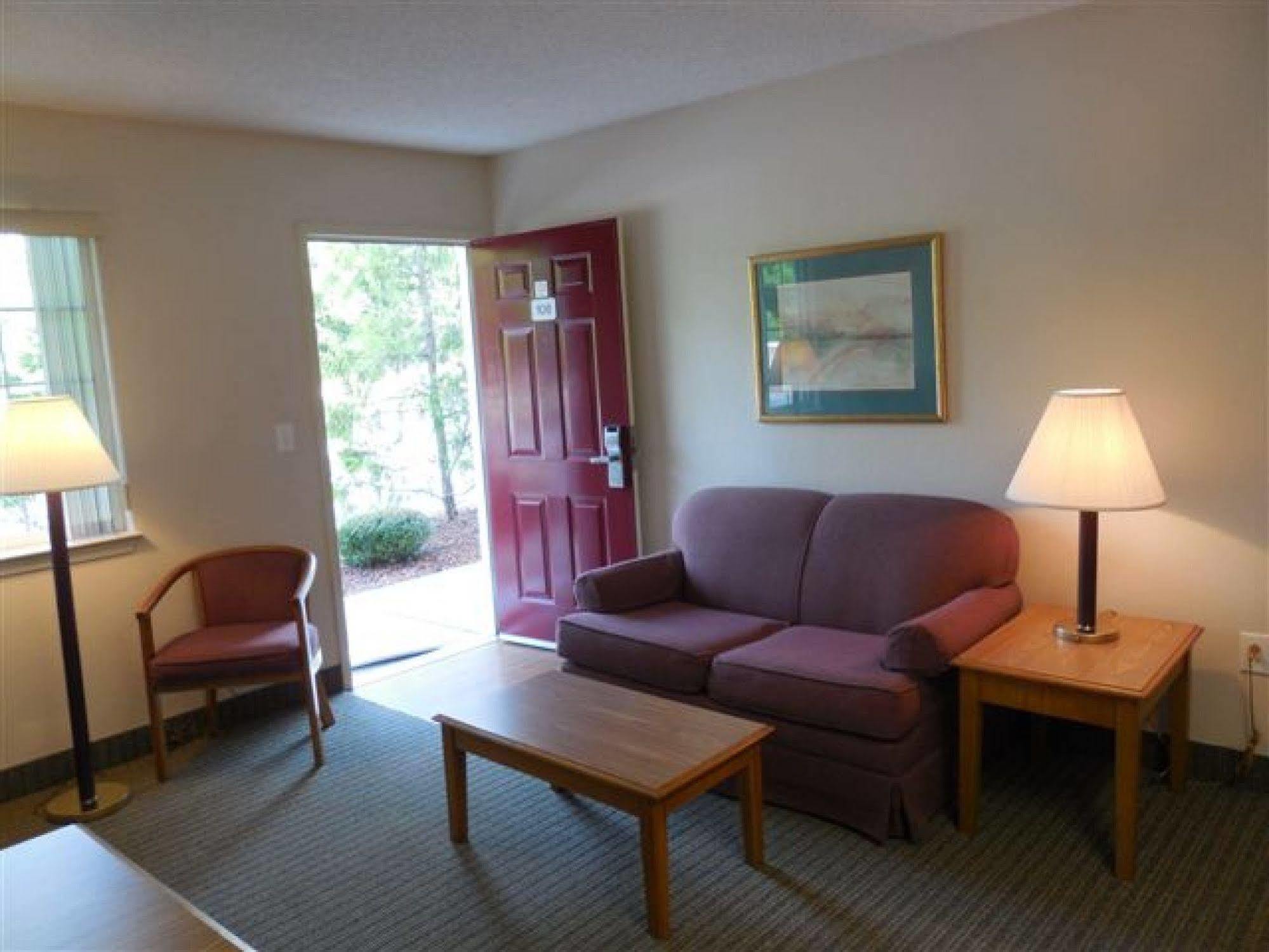 Affordable Suites Salisbury Εξωτερικό φωτογραφία