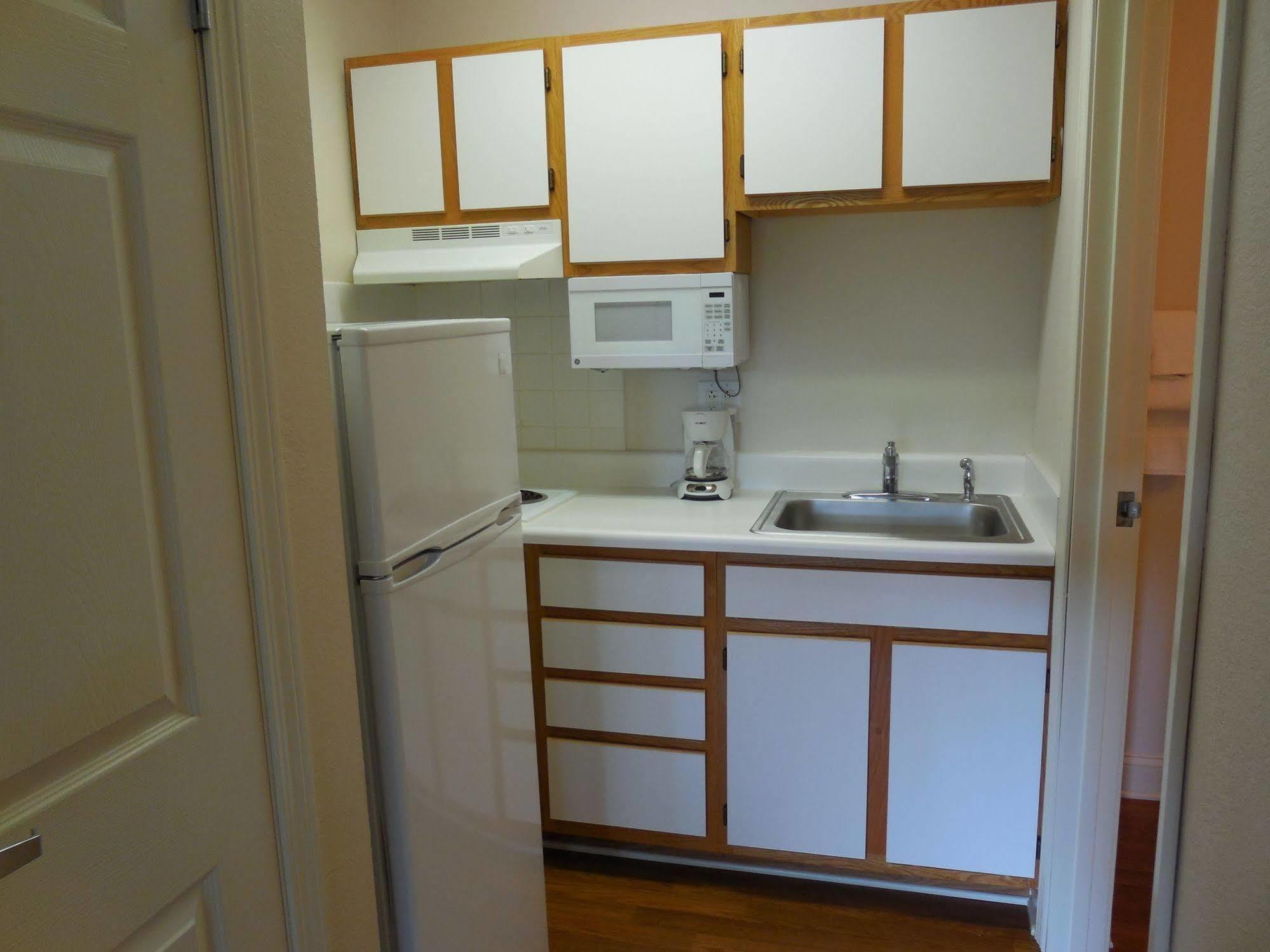 Affordable Suites Salisbury Εξωτερικό φωτογραφία